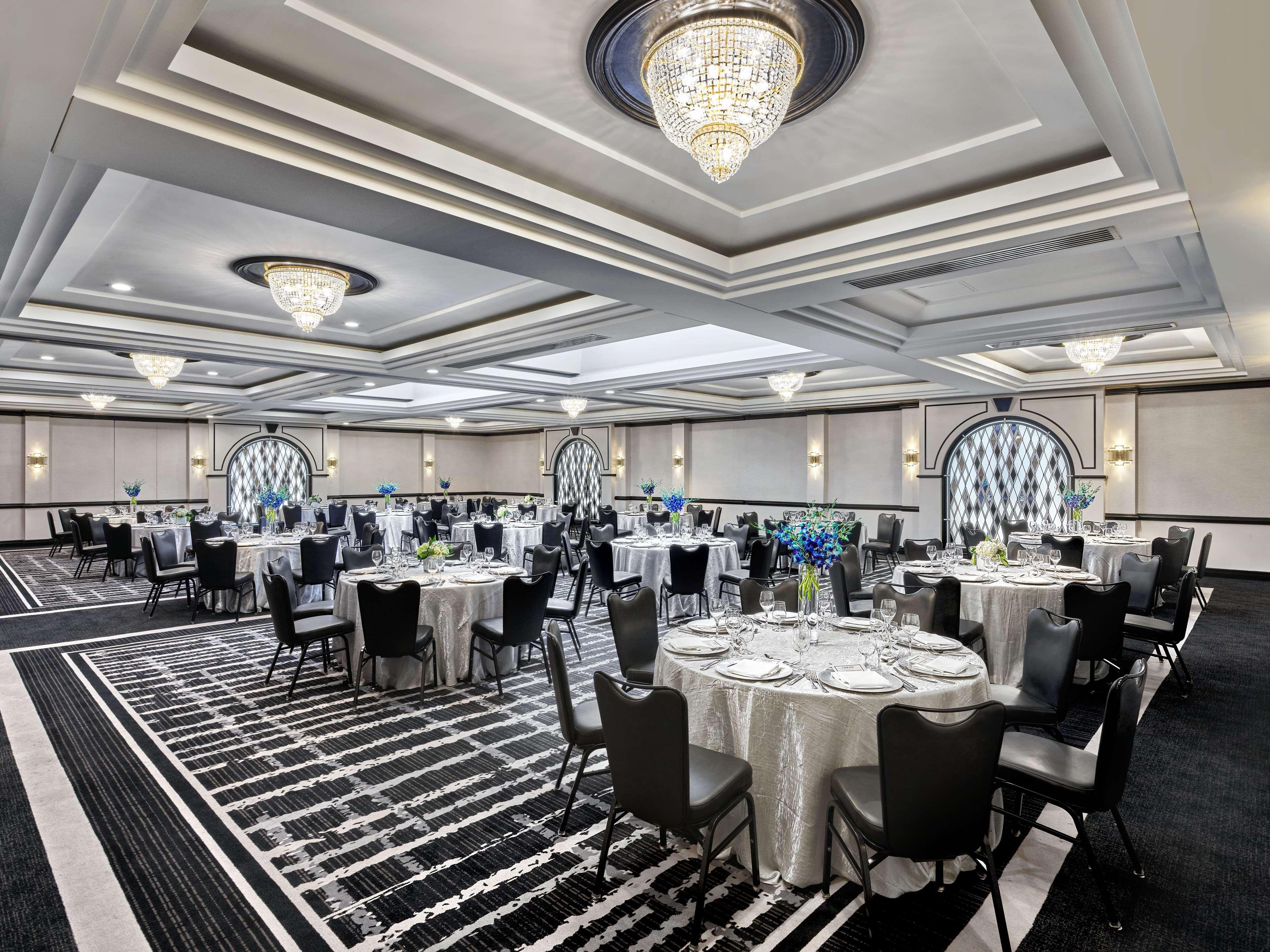 Hotel Vogue Downtown, Curio Collection By Hilton 5*