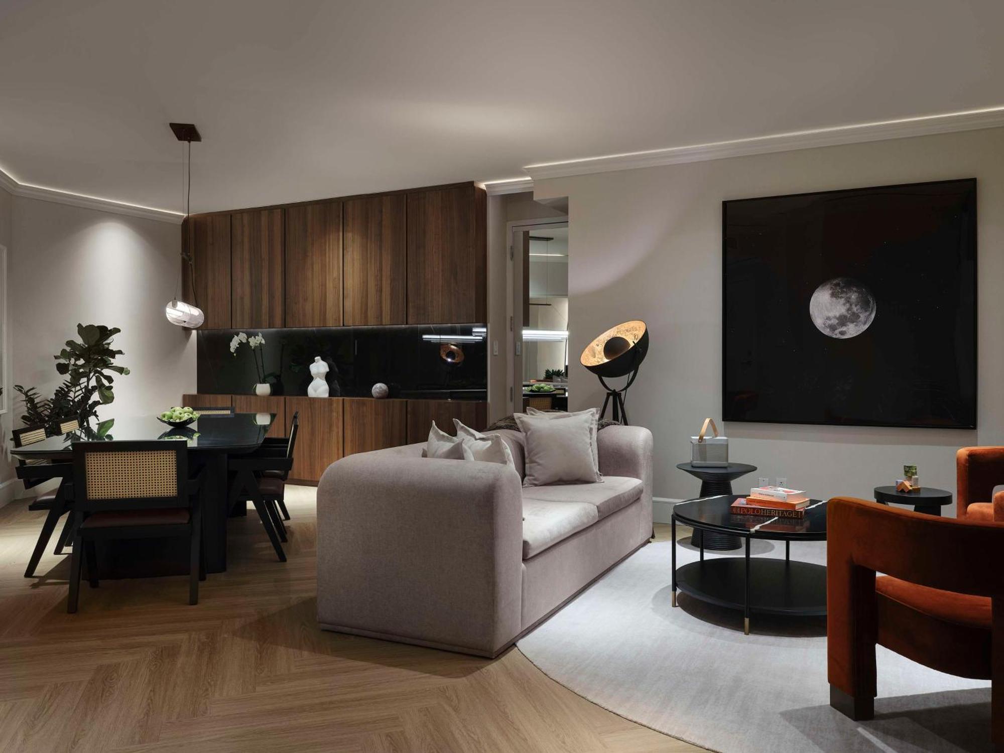 Vogue Downtown, Curio Collection By Hilton 5*